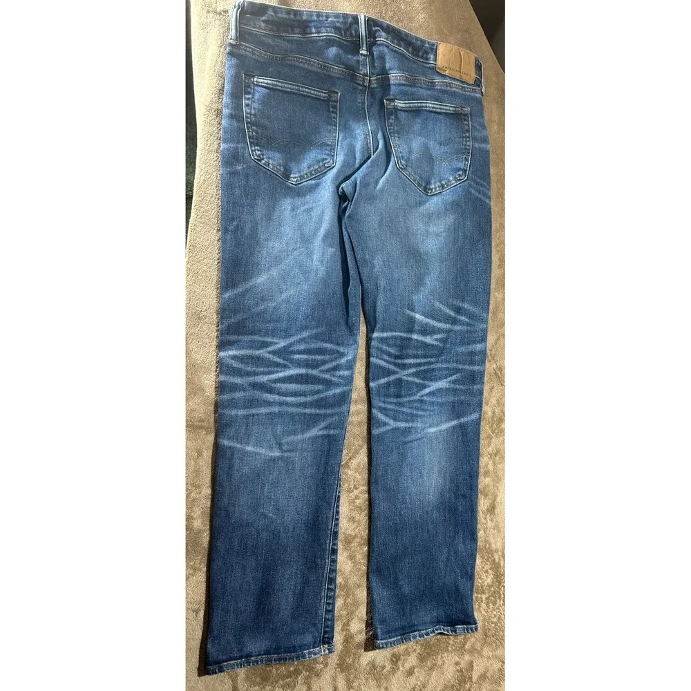 American Eagle AirFlex Straight Jeans Men's Size 33x32 Medium Wash Stretch Denim